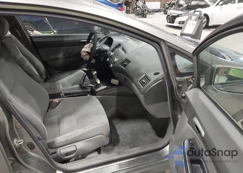 2008 Honda Civic Lx z USA, uszkodzony, nr VIN 2HGFA15548H320979